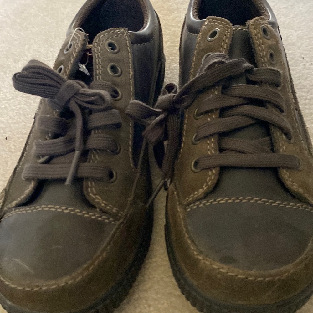 NWT American Eagle Brown Leather Platform Sneakers